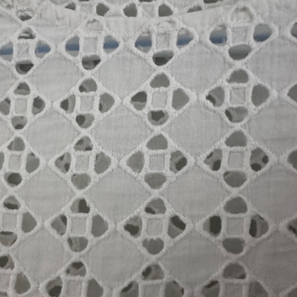 Woman’s White Peasant Shirt - Picture 5 of 8